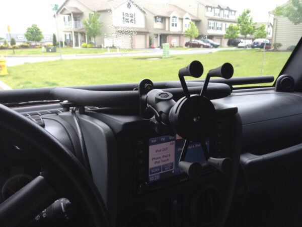RAM® X-Grip® Phone Mount with Handlebar U-Bolt Base Ram Mounts RAM-B-149Z-UN7 - immagine 7