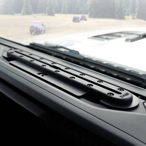 Componente a slitta Ram Mounts Tough-Track RAM-DT-204-TRACK-A12U per Jeep JL, JLU e Gladiator 2018-2023 - immagine 3