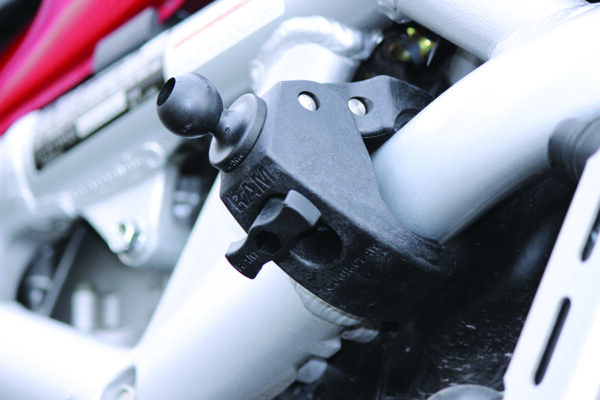 RAM® Tough-Claw™ Medium Clamp Base with Ball Ram Mounts RAP-B-404 - immagine 4