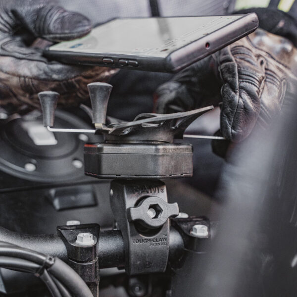 RAM X-Grip Supporto per telefono grande con Vibe-Safe e piccolo Tough-Claw Ram Mounts RAM-HOL-UN10-462-400 - immagine 6